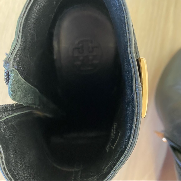 Tory Burch Leather Ankle Boots
Wedge Heels Wrap-Around Straps - Picture 4 of 8